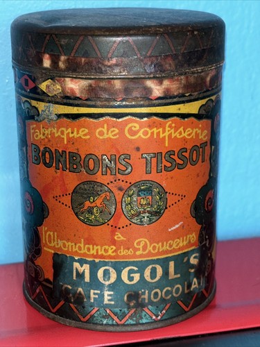 Très ancienne boîte tole - très,